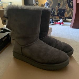 Gray bow ugg boots
